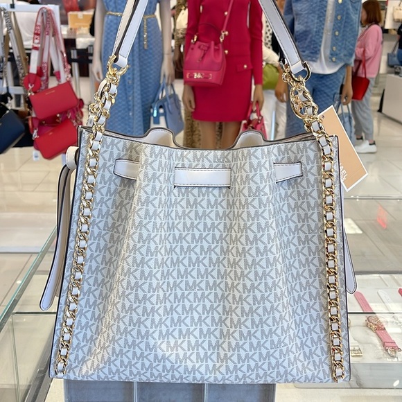 Michael Kors Mina Large Logo Shoulder Tote Bag Light Cream NWT - Picture 12 of 16